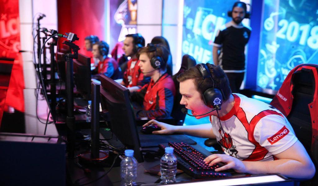 RoX, yoluna kayıpsız devam ediyor! - Flank Esports - Yeni Nesil Espor ...